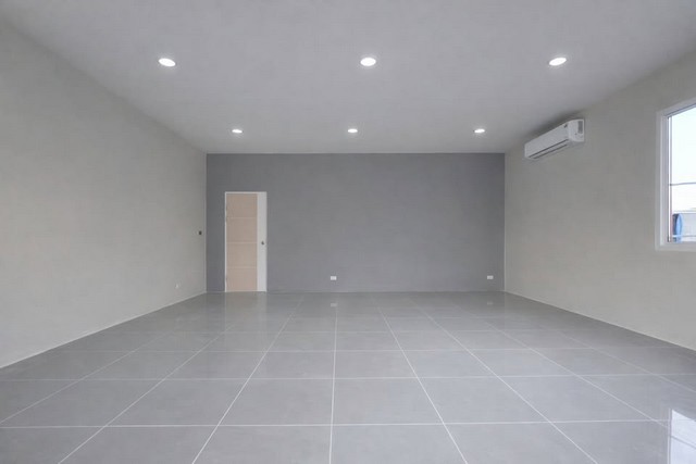 ประกาศฟรี! ซื้อ-ขาย-เช่า คอนโด บ้าน ทาวน์โฮม ที่ดิน และพื้นที่เชิงพาณิชย์ทั่วประเทศไทย ทุกทำเล ทุกงบประมาณ ไม่มีค่าใช้จ่าย ลงง่าย ขายไว เข้าถึงผู้ซื้อโดยตรง 4 518719pic3.jpg