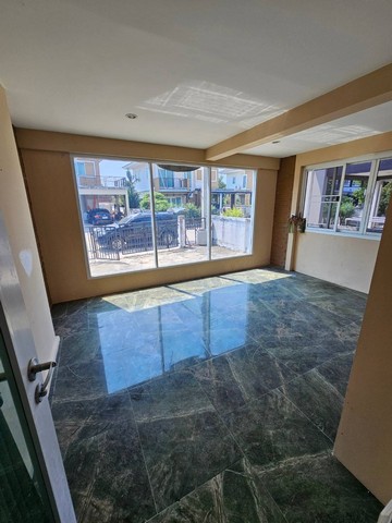 ประกาศฟรี! ซื้อ-ขาย-เช่า คอนโด บ้าน ทาวน์โฮม ที่ดิน และพื้นที่เชิงพาณิชย์ทั่วประเทศไทย ทุกทำเล ทุกงบประมาณ ไม่มีค่าใช้จ่าย ลงง่าย ขายไว เข้าถึงผู้ซื้อโดยตรง 5 317401pic4.jpg