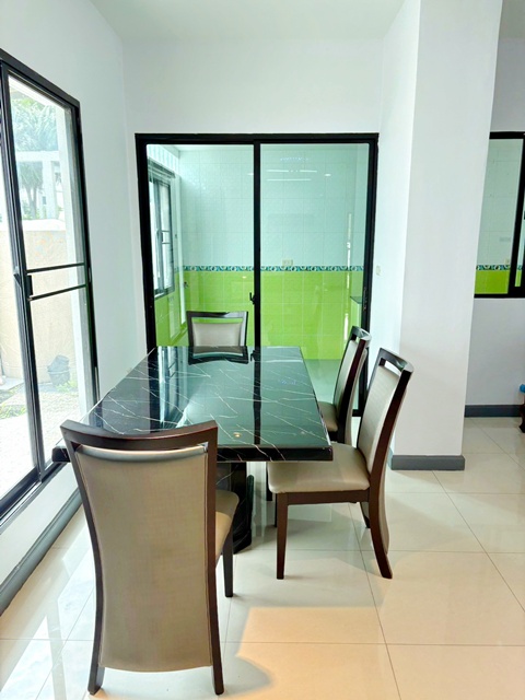 ประกาศฟรี! ซื้อ-ขาย-เช่า คอนโด บ้าน ทาวน์โฮม ที่ดิน และพื้นที่เชิงพาณิชย์ทั่วประเทศไทย ทุกทำเล ทุกงบประมาณ ไม่มีค่าใช้จ่าย ลงง่าย ขายไว เข้าถึงผู้ซื้อโดยตรง 3 258225pic2.jpg