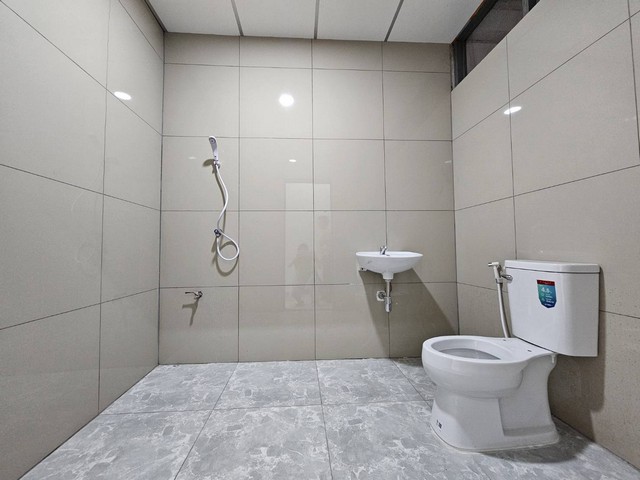 ประกาศฟรี! ซื้อ-ขาย-เช่า คอนโด บ้าน ทาวน์โฮม ที่ดิน และพื้นที่เชิงพาณิชย์ทั่วประเทศไทย ทุกทำเล ทุกงบประมาณ ไม่มีค่าใช้จ่าย ลงง่าย ขายไว เข้าถึงผู้ซื้อโดยตรง 5 258301pic4.jpg