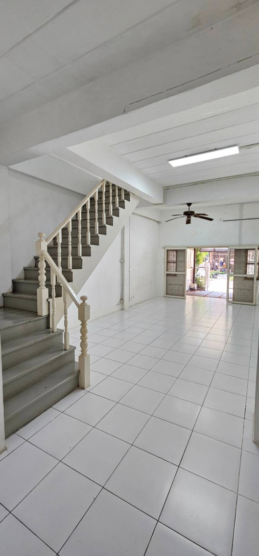 ประกาศฟรี! ซื้อ-ขาย-เช่า คอนโด บ้าน ทาวน์โฮม ที่ดิน และพื้นที่เชิงพาณิชย์ทั่วประเทศไทย ทุกทำเล ทุกงบประมาณ ไม่มีค่าใช้จ่าย ลงง่าย ขายไว เข้าถึงผู้ซื้อโดยตรง 3 515961pic2.jpg