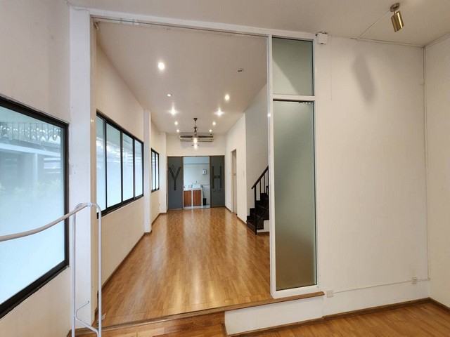 ประกาศฟรี! ซื้อ-ขาย-เช่า คอนโด บ้าน ทาวน์โฮม ที่ดิน และพื้นที่เชิงพาณิชย์ทั่วประเทศไทย ทุกทำเล ทุกงบประมาณ ไม่มีค่าใช้จ่าย ลงง่าย ขายไว เข้าถึงผู้ซื้อโดยตรง 4 518715pic3.jpg