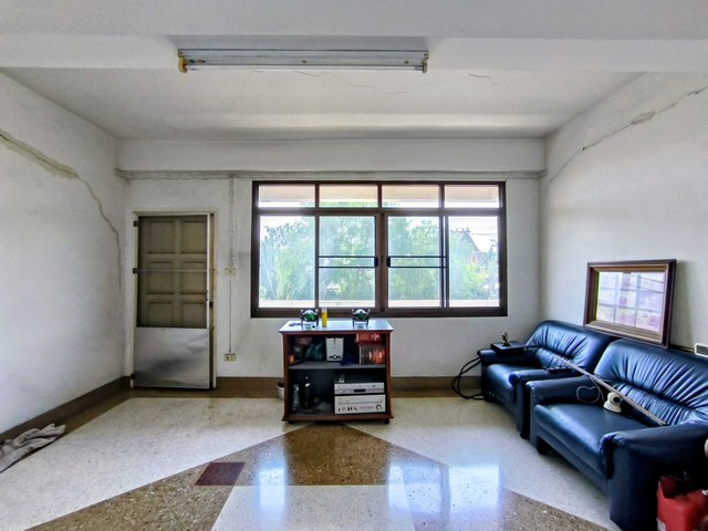 ประกาศฟรี! ซื้อ-ขาย-เช่า คอนโด บ้าน ทาวน์โฮม ที่ดิน และพื้นที่เชิงพาณิชย์ทั่วประเทศไทย ทุกทำเล ทุกงบประมาณ ไม่มีค่าใช้จ่าย ลงง่าย ขายไว เข้าถึงผู้ซื้อโดยตรง 4 317467pic3.jpg