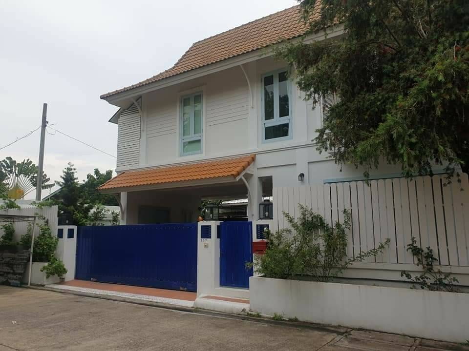 ประกาศฟรี! ซื้อ-ขาย-เช่า คอนโด บ้าน ทาวน์โฮม ที่ดิน และพื้นที่เชิงพาณิชย์ทั่วประเทศไทย ทุกทำเล ทุกงบประมาณ ไม่มีค่าใช้จ่าย ลงง่าย ขายไว เข้าถึงผู้ซื้อโดยตรง 2 317520pic1.jpg