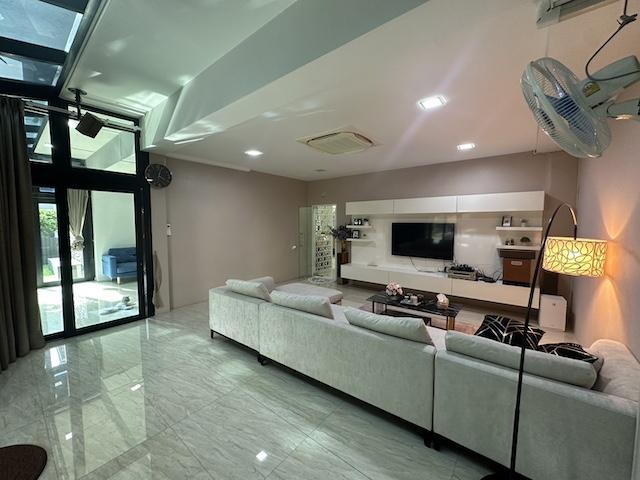 ประกาศฟรี! ซื้อ-ขาย-เช่า คอนโด บ้าน ทาวน์โฮม ที่ดิน และพื้นที่เชิงพาณิชย์ทั่วประเทศไทย ทุกทำเล ทุกงบประมาณ ไม่มีค่าใช้จ่าย ลงง่าย ขายไว เข้าถึงผู้ซื้อโดยตรง 2 518986pic1.jpg