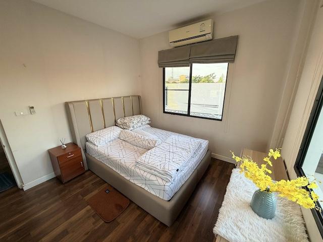 ประกาศฟรี! ซื้อ-ขาย-เช่า คอนโด บ้าน ทาวน์โฮม ที่ดิน และพื้นที่เชิงพาณิชย์ทั่วประเทศไทย ทุกทำเล ทุกงบประมาณ ไม่มีค่าใช้จ่าย ลงง่าย ขายไว เข้าถึงผู้ซื้อโดยตรง 4 518986pic3.jpg