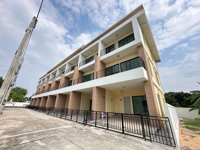 ประกาศฟรี! ซื้อ-ขาย-เช่า คอนโด บ้าน ทาวน์โฮม ที่ดิน และพื้นที่เชิงพาณิชย์ทั่วประเทศไทย ทุกทำเล ทุกงบประมาณ ไม่มีค่าใช้จ่าย ลงง่าย ขายไว เข้าถึงผู้ซื้อโดยตรง 2 258431pic1.jpg