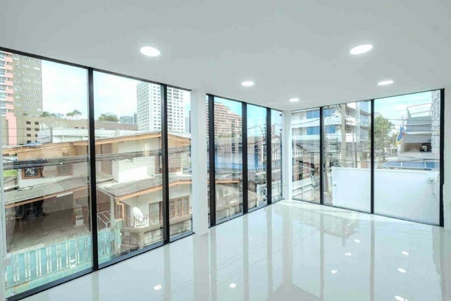 ประกาศฟรี! ซื้อ-ขาย-เช่า คอนโด บ้าน ทาวน์โฮม ที่ดิน และพื้นที่เชิงพาณิชย์ทั่วประเทศไทย ทุกทำเล ทุกงบประมาณ ไม่มีค่าใช้จ่าย ลงง่าย ขายไว เข้าถึงผู้ซื้อโดยตรง 5 258398pic4.jpg