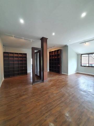 ประกาศฟรี! ซื้อ-ขาย-เช่า คอนโด บ้าน ทาวน์โฮม ที่ดิน และพื้นที่เชิงพาณิชย์ทั่วประเทศไทย ทุกทำเล ทุกงบประมาณ ไม่มีค่าใช้จ่าย ลงง่าย ขายไว เข้าถึงผู้ซื้อโดยตรง 4 516148pic3.jpg