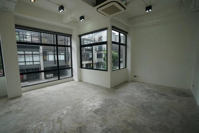 ประกาศฟรี! ซื้อ-ขาย-เช่า คอนโด บ้าน ทาวน์โฮม ที่ดิน และพื้นที่เชิงพาณิชย์ทั่วประเทศไทย ทุกทำเล ทุกงบประมาณ ไม่มีค่าใช้จ่าย ลงง่าย ขายไว เข้าถึงผู้ซื้อโดยตรง 2 516146pic1.jpg