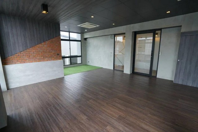 ประกาศฟรี! ซื้อ-ขาย-เช่า คอนโด บ้าน ทาวน์โฮม ที่ดิน และพื้นที่เชิงพาณิชย์ทั่วประเทศไทย ทุกทำเล ทุกงบประมาณ ไม่มีค่าใช้จ่าย ลงง่าย ขายไว เข้าถึงผู้ซื้อโดยตรง 4 516146pic3.jpg