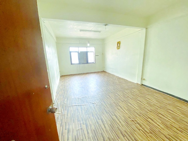 ประกาศฟรี! ซื้อ-ขาย-เช่า คอนโด บ้าน ทาวน์โฮม ที่ดิน และพื้นที่เชิงพาณิชย์ทั่วประเทศไทย ทุกทำเล ทุกงบประมาณ ไม่มีค่าใช้จ่าย ลงง่าย ขายไว เข้าถึงผู้ซื้อโดยตรง 4 317472pic3.jpg