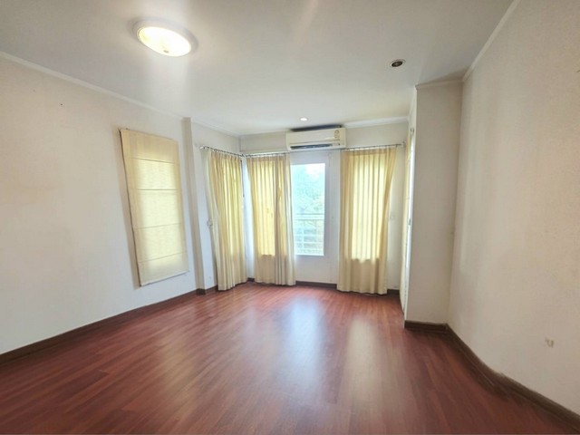 ประกาศฟรี! ซื้อ-ขาย-เช่า คอนโด บ้าน ทาวน์โฮม ที่ดิน และพื้นที่เชิงพาณิชย์ทั่วประเทศไทย ทุกทำเล ทุกงบประมาณ ไม่มีค่าใช้จ่าย ลงง่าย ขายไว เข้าถึงผู้ซื้อโดยตรง 5 308130pic4.jpg