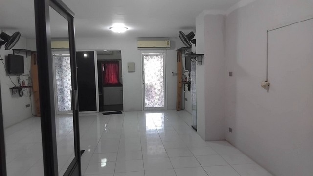 ประกาศฟรี! ซื้อ-ขาย-เช่า คอนโด บ้าน ทาวน์โฮม ที่ดิน และพื้นที่เชิงพาณิชย์ทั่วประเทศไทย ทุกทำเล ทุกงบประมาณ ไม่มีค่าใช้จ่าย ลงง่าย ขายไว เข้าถึงผู้ซื้อโดยตรง 5 317652pic4.jpg