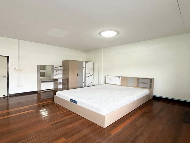 ประกาศฟรี! ซื้อ-ขาย-เช่า คอนโด บ้าน ทาวน์โฮม ที่ดิน และพื้นที่เชิงพาณิชย์ทั่วประเทศไทย ทุกทำเล ทุกงบประมาณ ไม่มีค่าใช้จ่าย ลงง่าย ขายไว เข้าถึงผู้ซื้อโดยตรง 4 516164pic3.jpg