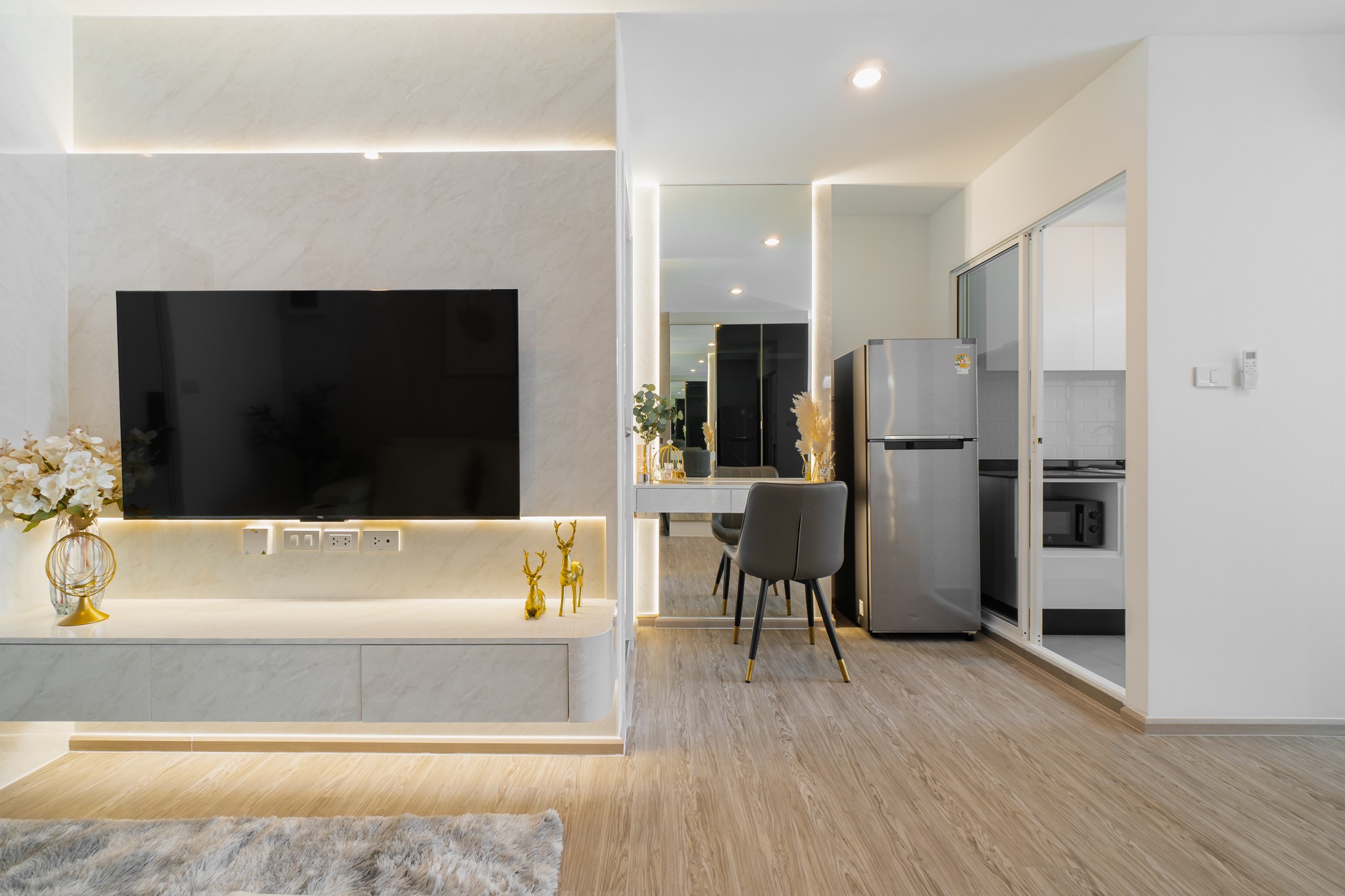 ประกาศฟรี! ซื้อ-ขาย-เช่า คอนโด บ้าน ทาวน์โฮม ที่ดิน และพื้นที่เชิงพาณิชย์ทั่วประเทศไทย ทุกทำเล ทุกงบประมาณ ไม่มีค่าใช้จ่าย ลงง่าย ขายไว เข้าถึงผู้ซื้อโดยตรง 2 519231pic1.jpg