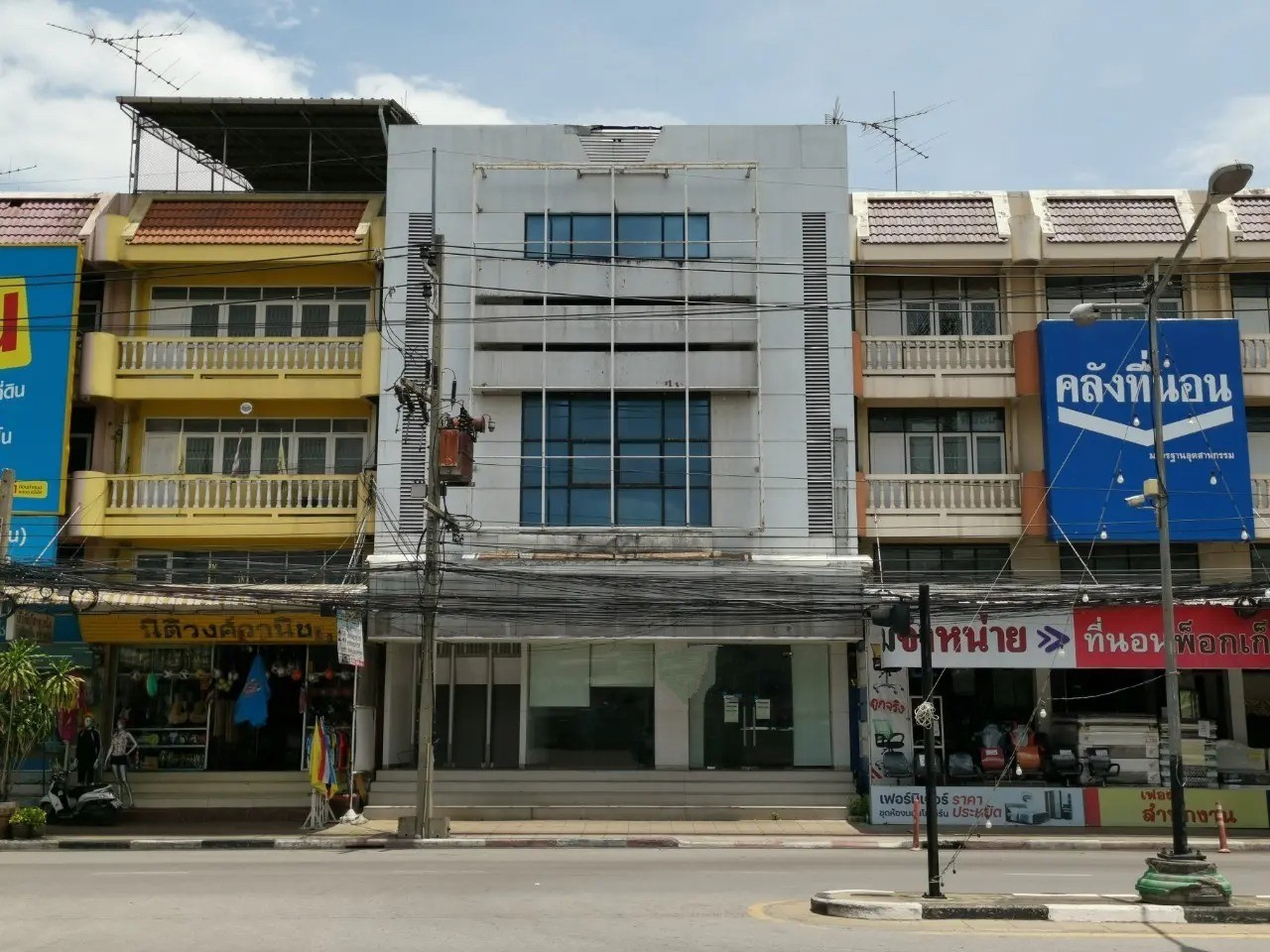 ประกาศฟรี! ซื้อ-ขาย-เช่า คอนโด บ้าน ทาวน์โฮม ที่ดิน และพื้นที่เชิงพาณิชย์ทั่วประเทศไทย ทุกทำเล ทุกงบประมาณ ไม่มีค่าใช้จ่าย ลงง่าย ขายไว เข้าถึงผู้ซื้อโดยตรง 2 256938pic1.jpg