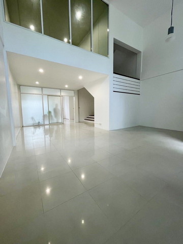 ประกาศฟรี! ซื้อ-ขาย-เช่า คอนโด บ้าน ทาวน์โฮม ที่ดิน และพื้นที่เชิงพาณิชย์ทั่วประเทศไทย ทุกทำเล ทุกงบประมาณ ไม่มีค่าใช้จ่าย ลงง่าย ขายไว เข้าถึงผู้ซื้อโดยตรง 3 317678pic2.jpg