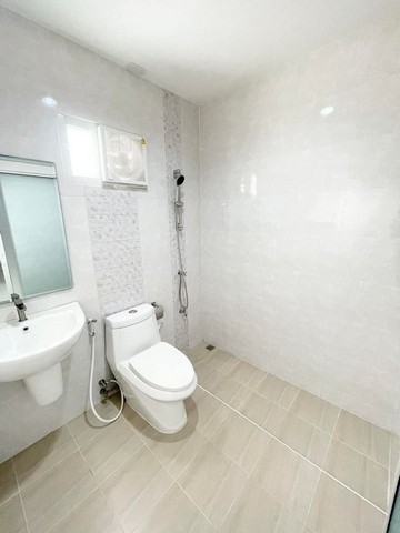 ประกาศฟรี! ซื้อ-ขาย-เช่า คอนโด บ้าน ทาวน์โฮม ที่ดิน และพื้นที่เชิงพาณิชย์ทั่วประเทศไทย ทุกทำเล ทุกงบประมาณ ไม่มีค่าใช้จ่าย ลงง่าย ขายไว เข้าถึงผู้ซื้อโดยตรง 5 259443pic4.jpg