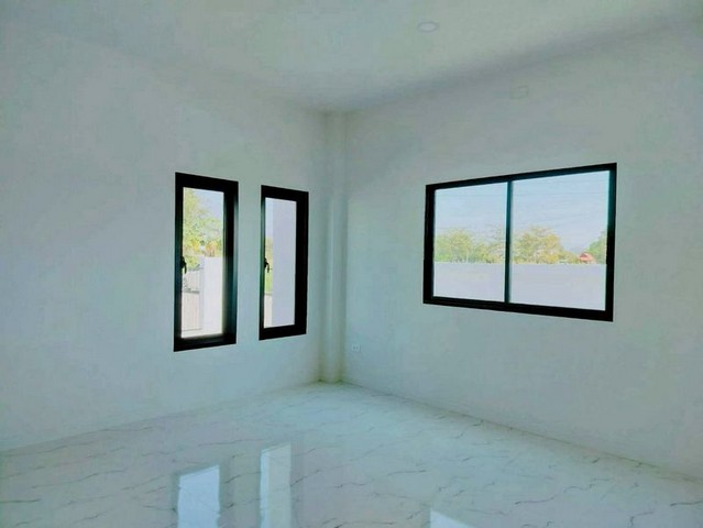 ประกาศฟรี! ซื้อ-ขาย-เช่า คอนโด บ้าน ทาวน์โฮม ที่ดิน และพื้นที่เชิงพาณิชย์ทั่วประเทศไทย ทุกทำเล ทุกงบประมาณ ไม่มีค่าใช้จ่าย ลงง่าย ขายไว เข้าถึงผู้ซื้อโดยตรง 5 259424pic4.jpg