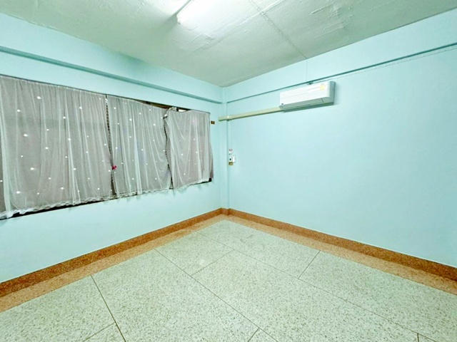 ประกาศฟรี! ซื้อ-ขาย-เช่า คอนโด บ้าน ทาวน์โฮม ที่ดิน และพื้นที่เชิงพาณิชย์ทั่วประเทศไทย ทุกทำเล ทุกงบประมาณ ไม่มีค่าใช้จ่าย ลงง่าย ขายไว เข้าถึงผู้ซื้อโดยตรง 5 317581pic4.jpg