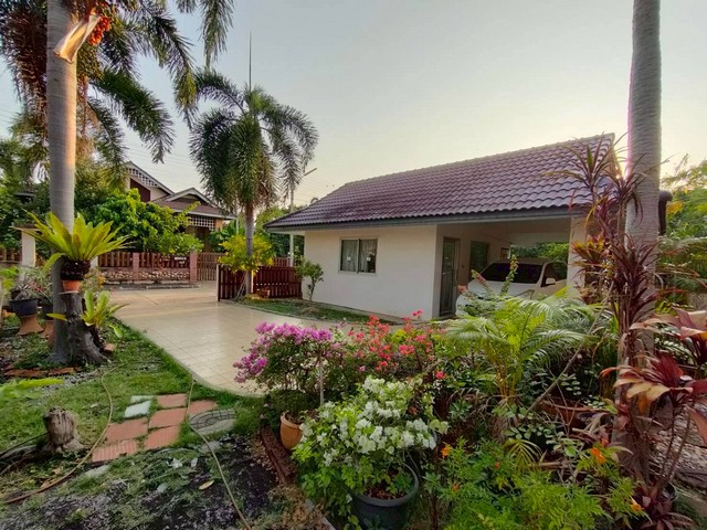 ประกาศฟรี! ซื้อ-ขาย-เช่า คอนโด บ้าน ทาวน์โฮม ที่ดิน และพื้นที่เชิงพาณิชย์ทั่วประเทศไทย ทุกทำเล ทุกงบประมาณ ไม่มีค่าใช้จ่าย ลงง่าย ขายไว เข้าถึงผู้ซื้อโดยตรง 4 519328pic3.jpg