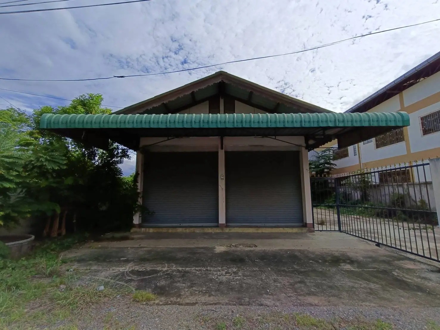 ประกาศฟรี! ซื้อ-ขาย-เช่า คอนโด บ้าน ทาวน์โฮม ที่ดิน และพื้นที่เชิงพาณิชย์ทั่วประเทศไทย ทุกทำเล ทุกงบประมาณ ไม่มีค่าใช้จ่าย ลงง่าย ขายไว เข้าถึงผู้ซื้อโดยตรง 4 257208pic3.jpg