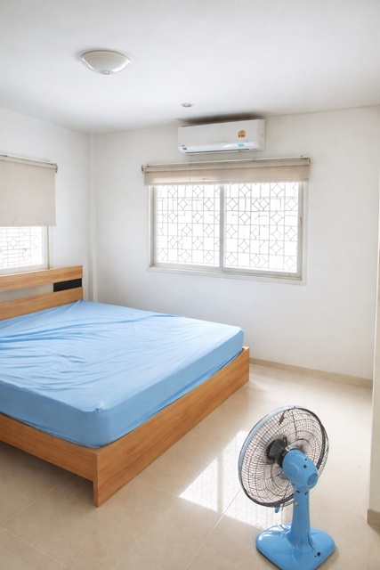 ประกาศฟรี! ซื้อ-ขาย-เช่า คอนโด บ้าน ทาวน์โฮม ที่ดิน และพื้นที่เชิงพาณิชย์ทั่วประเทศไทย ทุกทำเล ทุกงบประมาณ ไม่มีค่าใช้จ่าย ลงง่าย ขายไว เข้าถึงผู้ซื้อโดยตรง 4 259465pic3.jpg