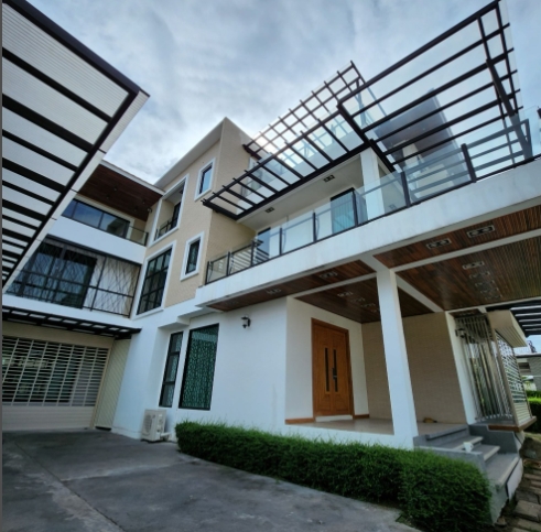 ประกาศฟรี! ซื้อ-ขาย-เช่า คอนโด บ้าน ทาวน์โฮม ที่ดิน และพื้นที่เชิงพาณิชย์ทั่วประเทศไทย ทุกทำเล ทุกงบประมาณ ไม่มีค่าใช้จ่าย ลงง่าย ขายไว เข้าถึงผู้ซื้อโดยตรง 3 273798pic2.jpg