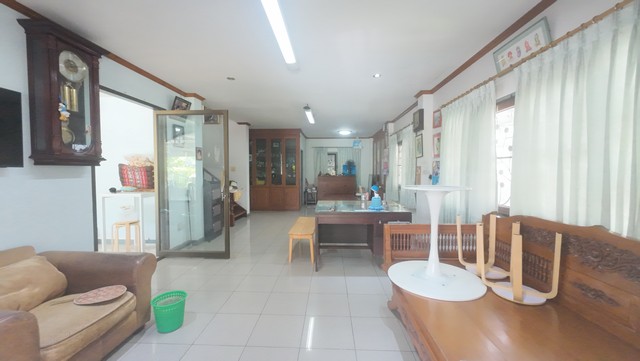 ประกาศฟรี! ซื้อ-ขาย-เช่า คอนโด บ้าน ทาวน์โฮม ที่ดิน และพื้นที่เชิงพาณิชย์ทั่วประเทศไทย ทุกทำเล ทุกงบประมาณ ไม่มีค่าใช้จ่าย ลงง่าย ขายไว เข้าถึงผู้ซื้อโดยตรง 5 259537pic4.jpg