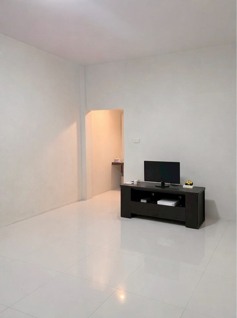 ประกาศฟรี! ซื้อ-ขาย-เช่า คอนโด บ้าน ทาวน์โฮม ที่ดิน และพื้นที่เชิงพาณิชย์ทั่วประเทศไทย ทุกทำเล ทุกงบประมาณ ไม่มีค่าใช้จ่าย ลงง่าย ขายไว เข้าถึงผู้ซื้อโดยตรง 4 519379pic3.jpg