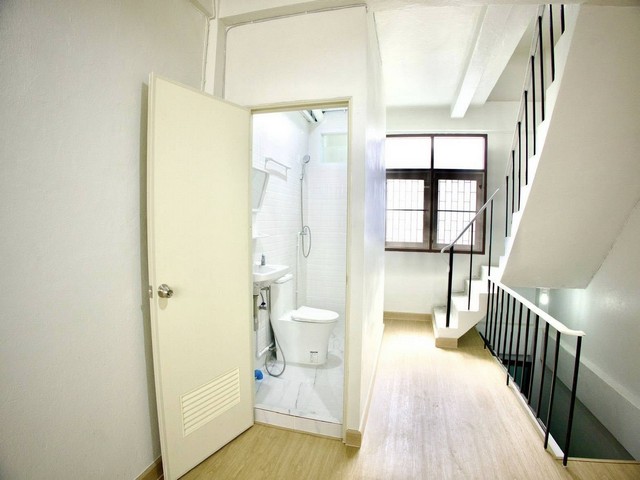 ประกาศฟรี! ซื้อ-ขาย-เช่า คอนโด บ้าน ทาวน์โฮม ที่ดิน และพื้นที่เชิงพาณิชย์ทั่วประเทศไทย ทุกทำเล ทุกงบประมาณ ไม่มีค่าใช้จ่าย ลงง่าย ขายไว เข้าถึงผู้ซื้อโดยตรง 5 519402pic4.jpg