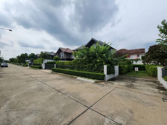 ประกาศฟรี! ซื้อ-ขาย-เช่า คอนโด บ้าน ทาวน์โฮม ที่ดิน และพื้นที่เชิงพาณิชย์ทั่วประเทศไทย ทุกทำเล ทุกงบประมาณ ไม่มีค่าใช้จ่าย ลงง่าย ขายไว เข้าถึงผู้ซื้อโดยตรง 4 258176pic3.jpg