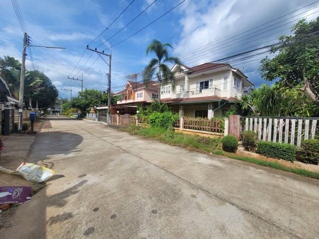 ประกาศฟรี! ซื้อ-ขาย-เช่า คอนโด บ้าน ทาวน์โฮม ที่ดิน และพื้นที่เชิงพาณิชย์ทั่วประเทศไทย ทุกทำเล ทุกงบประมาณ ไม่มีค่าใช้จ่าย ลงง่าย ขายไว เข้าถึงผู้ซื้อโดยตรง 3 258334pic2.jpg