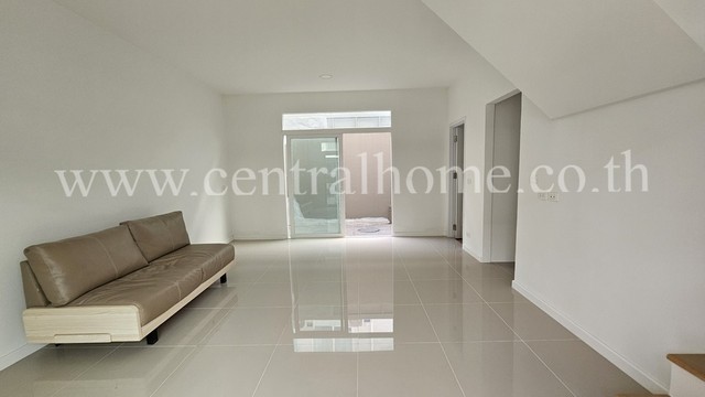 ประกาศฟรี! ซื้อ-ขาย-เช่า คอนโด บ้าน ทาวน์โฮม ที่ดิน และพื้นที่เชิงพาณิชย์ทั่วประเทศไทย ทุกทำเล ทุกงบประมาณ ไม่มีค่าใช้จ่าย ลงง่าย ขายไว เข้าถึงผู้ซื้อโดยตรง 4 140757pic3.jpg