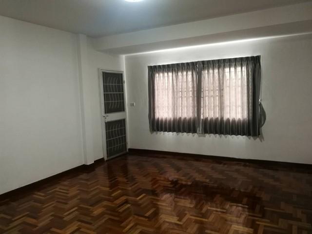 ประกาศฟรี! ซื้อ-ขาย-เช่า คอนโด บ้าน ทาวน์โฮม ที่ดิน และพื้นที่เชิงพาณิชย์ทั่วประเทศไทย ทุกทำเล ทุกงบประมาณ ไม่มีค่าใช้จ่าย ลงง่าย ขายไว เข้าถึงผู้ซื้อโดยตรง 5 519423pic4.jpg