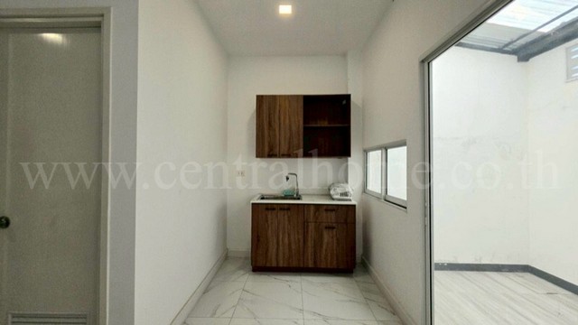 ประกาศฟรี! ซื้อ-ขาย-เช่า คอนโด บ้าน ทาวน์โฮม ที่ดิน และพื้นที่เชิงพาณิชย์ทั่วประเทศไทย ทุกทำเล ทุกงบประมาณ ไม่มีค่าใช้จ่าย ลงง่าย ขายไว เข้าถึงผู้ซื้อโดยตรง 5 259513pic4.jpg