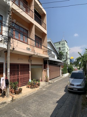 ประกาศฟรี! ซื้อ-ขาย-เช่า คอนโด บ้าน ทาวน์โฮม ที่ดิน และพื้นที่เชิงพาณิชย์ทั่วประเทศไทย ทุกทำเล ทุกงบประมาณ ไม่มีค่าใช้จ่าย ลงง่าย ขายไว เข้าถึงผู้ซื้อโดยตรง 3 519470pic2.jpg