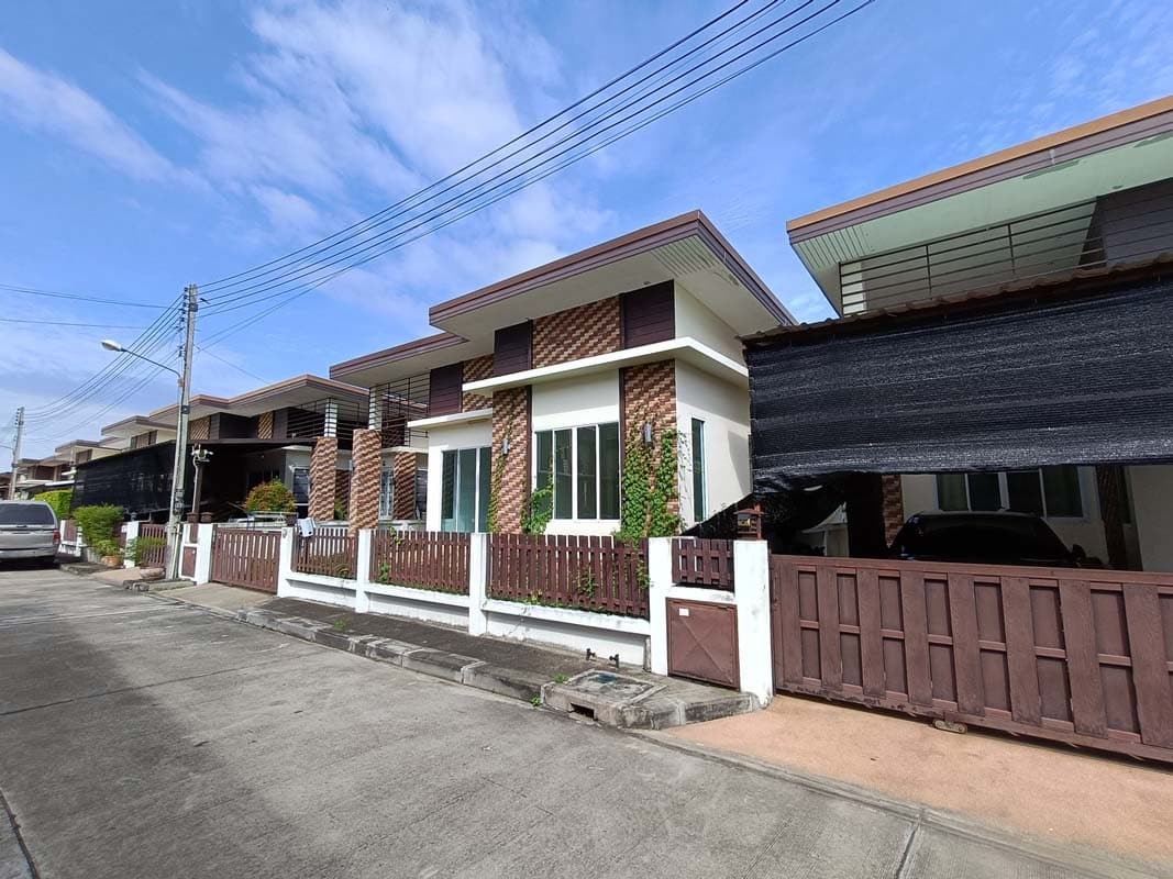 ประกาศฟรี! ซื้อ-ขาย-เช่า คอนโด บ้าน ทาวน์โฮม ที่ดิน และพื้นที่เชิงพาณิชย์ทั่วประเทศไทย ทุกทำเล ทุกงบประมาณ ไม่มีค่าใช้จ่าย ลงง่าย ขายไว เข้าถึงผู้ซื้อโดยตรง 3 255716pic2.jpg