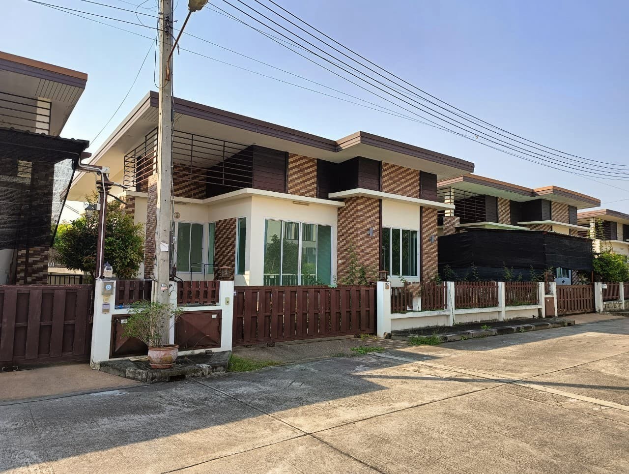 ประกาศฟรี! ซื้อ-ขาย-เช่า คอนโด บ้าน ทาวน์โฮม ที่ดิน และพื้นที่เชิงพาณิชย์ทั่วประเทศไทย ทุกทำเล ทุกงบประมาณ ไม่มีค่าใช้จ่าย ลงง่าย ขายไว เข้าถึงผู้ซื้อโดยตรง 4 255716pic3.jpg