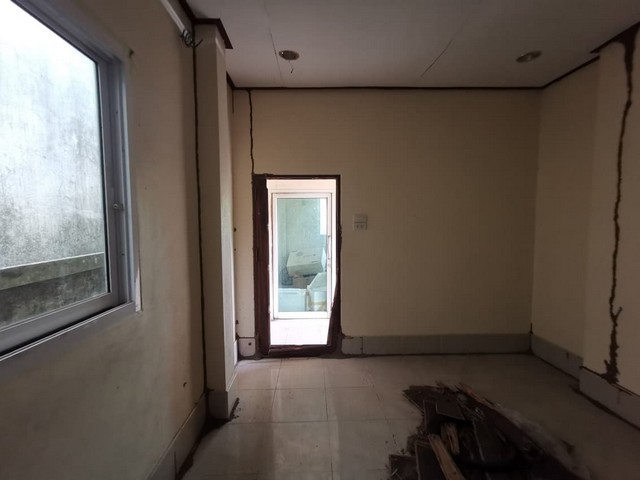 ประกาศฟรี! ซื้อ-ขาย-เช่า คอนโด บ้าน ทาวน์โฮม ที่ดิน และพื้นที่เชิงพาณิชย์ทั่วประเทศไทย ทุกทำเล ทุกงบประมาณ ไม่มีค่าใช้จ่าย ลงง่าย ขายไว เข้าถึงผู้ซื้อโดยตรง 3 258303pic2.jpg