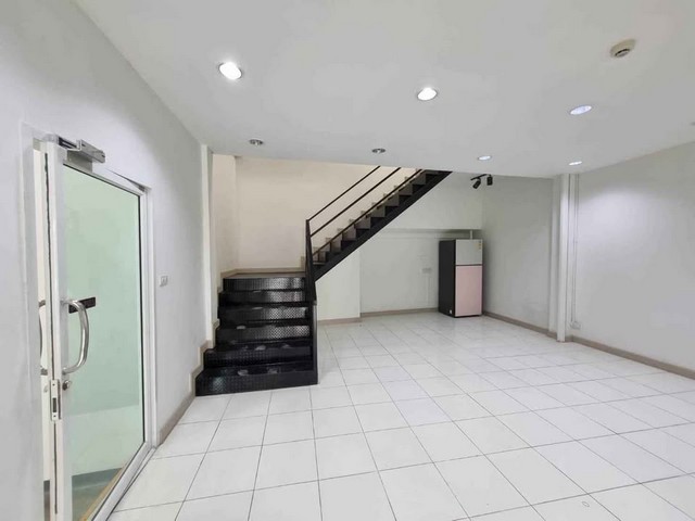 ประกาศฟรี! ซื้อ-ขาย-เช่า คอนโด บ้าน ทาวน์โฮม ที่ดิน และพื้นที่เชิงพาณิชย์ทั่วประเทศไทย ทุกทำเล ทุกงบประมาณ ไม่มีค่าใช้จ่าย ลงง่าย ขายไว เข้าถึงผู้ซื้อโดยตรง 3 516485pic2.jpg