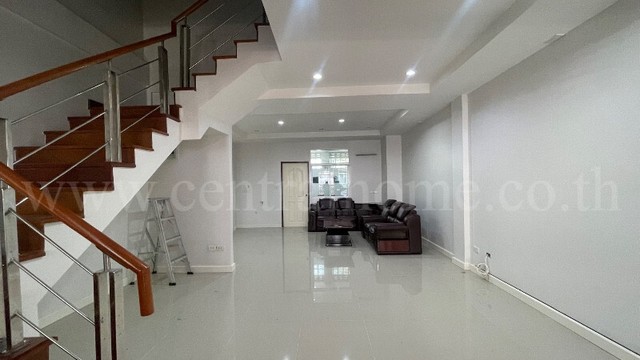 ประกาศฟรี! ซื้อ-ขาย-เช่า คอนโด บ้าน ทาวน์โฮม ที่ดิน และพื้นที่เชิงพาณิชย์ทั่วประเทศไทย ทุกทำเล ทุกงบประมาณ ไม่มีค่าใช้จ่าย ลงง่าย ขายไว เข้าถึงผู้ซื้อโดยตรง 4 259653pic3.jpg