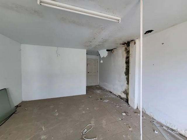 ประกาศฟรี! ซื้อ-ขาย-เช่า คอนโด บ้าน ทาวน์โฮม ที่ดิน และพื้นที่เชิงพาณิชย์ทั่วประเทศไทย ทุกทำเล ทุกงบประมาณ ไม่มีค่าใช้จ่าย ลงง่าย ขายไว เข้าถึงผู้ซื้อโดยตรง 5 258280pic4.jpg