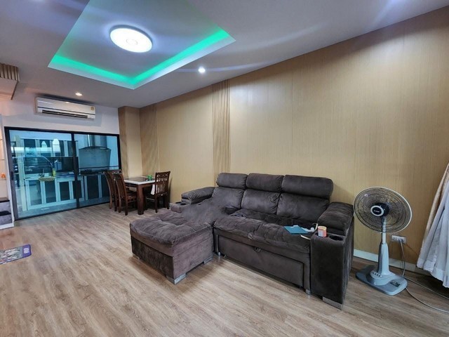 ประกาศฟรี! ซื้อ-ขาย-เช่า คอนโด บ้าน ทาวน์โฮม ที่ดิน และพื้นที่เชิงพาณิชย์ทั่วประเทศไทย ทุกทำเล ทุกงบประมาณ ไม่มีค่าใช้จ่าย ลงง่าย ขายไว เข้าถึงผู้ซื้อโดยตรง 2 519587pic1.jpg