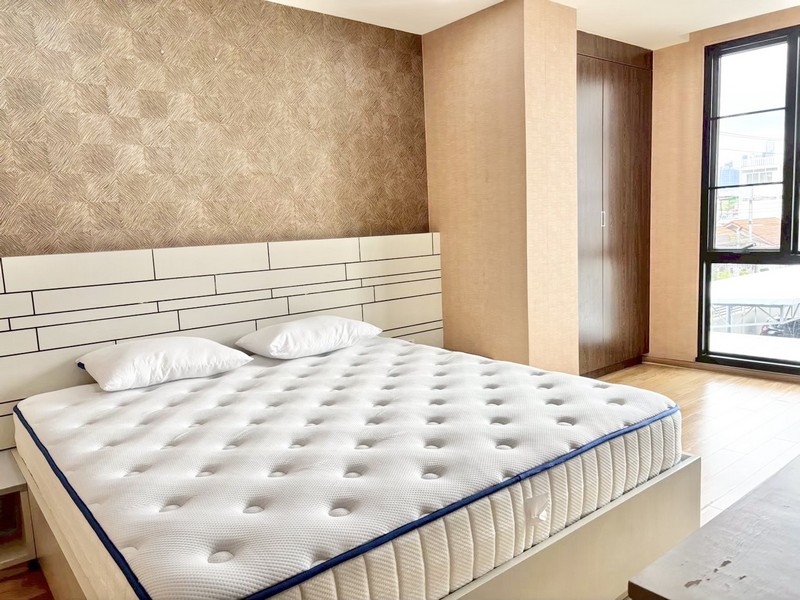 ประกาศฟรี! ซื้อ-ขาย-เช่า คอนโด บ้าน ทาวน์โฮม ที่ดิน และพื้นที่เชิงพาณิชย์ทั่วประเทศไทย ทุกทำเล ทุกงบประมาณ ไม่มีค่าใช้จ่าย ลงง่าย ขายไว เข้าถึงผู้ซื้อโดยตรง 3 317302pic2.jpg