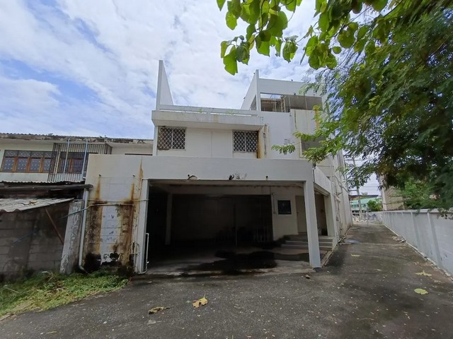 ประกาศฟรี! ซื้อ-ขาย-เช่า คอนโด บ้าน ทาวน์โฮม ที่ดิน และพื้นที่เชิงพาณิชย์ทั่วประเทศไทย ทุกทำเล ทุกงบประมาณ ไม่มีค่าใช้จ่าย ลงง่าย ขายไว เข้าถึงผู้ซื้อโดยตรง 5 258177pic4.jpg