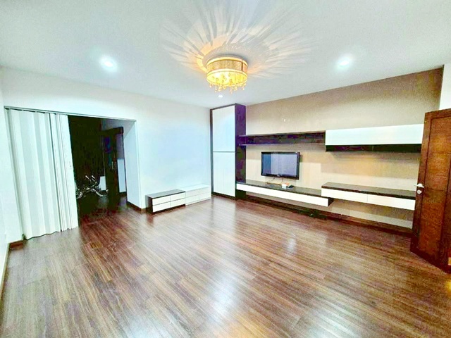 ประกาศฟรี! ซื้อ-ขาย-เช่า คอนโด บ้าน ทาวน์โฮม ที่ดิน และพื้นที่เชิงพาณิชย์ทั่วประเทศไทย ทุกทำเล ทุกงบประมาณ ไม่มีค่าใช้จ่าย ลงง่าย ขายไว เข้าถึงผู้ซื้อโดยตรง 3 317745pic2.jpg