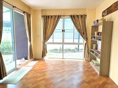 ประกาศฟรี! ซื้อ-ขาย-เช่า คอนโด บ้าน ทาวน์โฮม ที่ดิน และพื้นที่เชิงพาณิชย์ทั่วประเทศไทย ทุกทำเล ทุกงบประมาณ ไม่มีค่าใช้จ่าย ลงง่าย ขายไว เข้าถึงผู้ซื้อโดยตรง 2 519608pic1.jpg