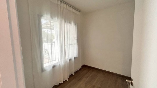 ประกาศฟรี! ซื้อ-ขาย-เช่า คอนโด บ้าน ทาวน์โฮม ที่ดิน และพื้นที่เชิงพาณิชย์ทั่วประเทศไทย ทุกทำเล ทุกงบประมาณ ไม่มีค่าใช้จ่าย ลงง่าย ขายไว เข้าถึงผู้ซื้อโดยตรง 5 317836pic4.jpg